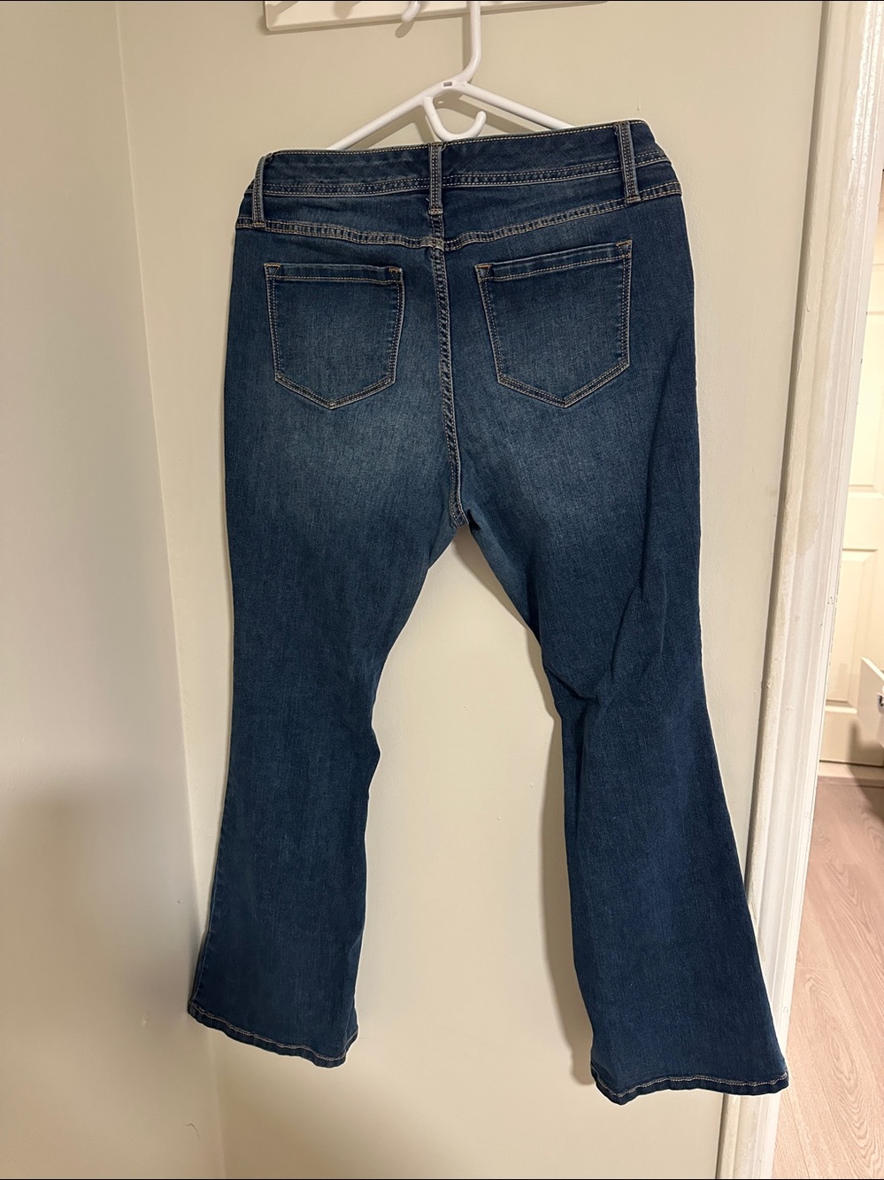 Torrid BombshellFlare High Rise Jean - Picture 5 of 5